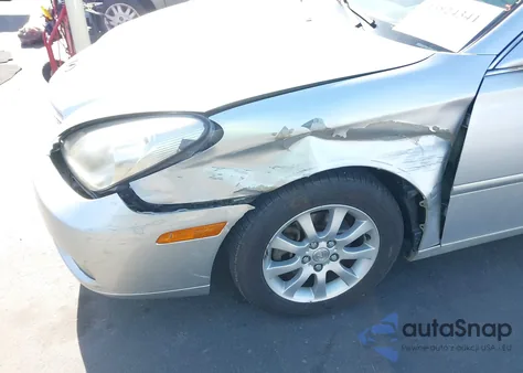 2002 Lexus Es 300 из США, поврежденный, VIN JTHBF30G220036098